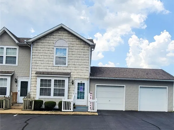 3258 Woodland Trl Unit A, Cortland, OH 44410