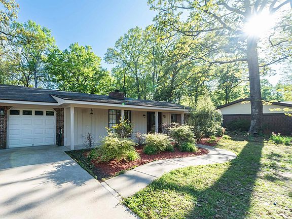 2nd image of 27 White Oak Dr