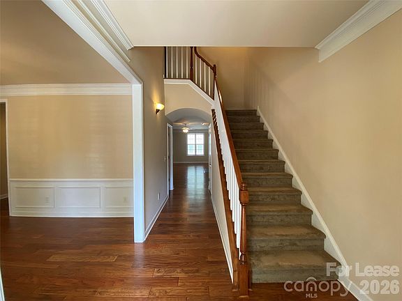 3rd image of 9916 Evergreen Terrace Dr