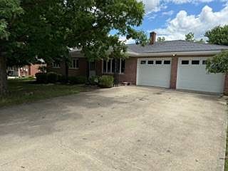2nd image of 16 Rose Dr