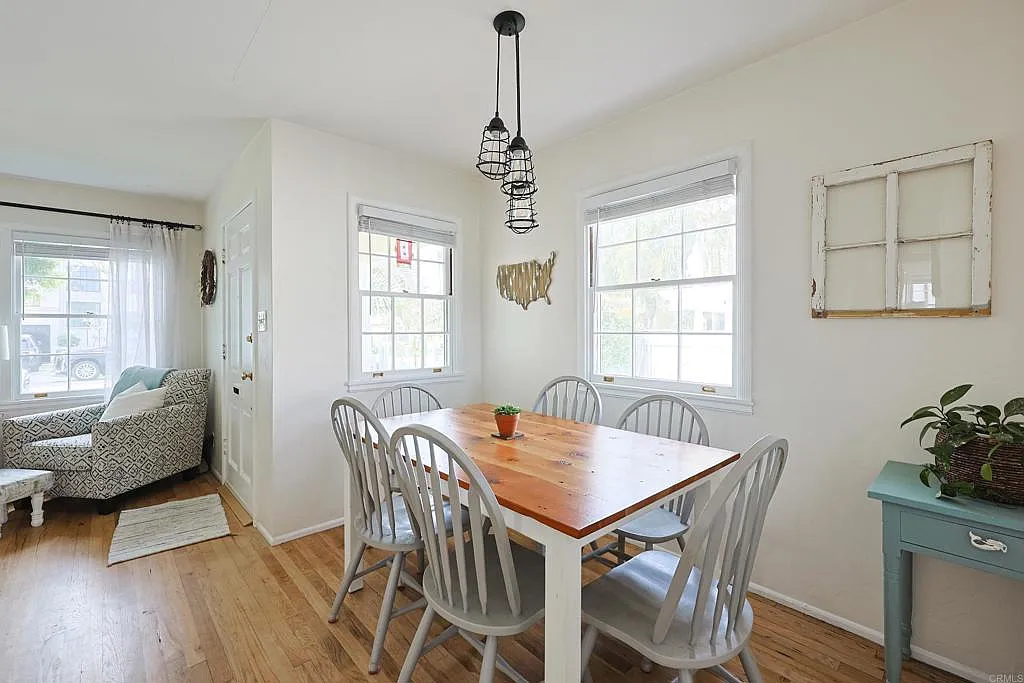 3 bed, 1044 sqft, $6,000 — Photo 2