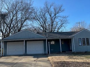 2401 SW Mission Ave, Topeka, KS 66614