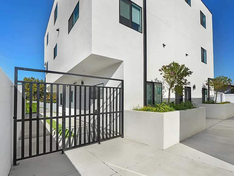 4338 La Clede Ave — Photo 4