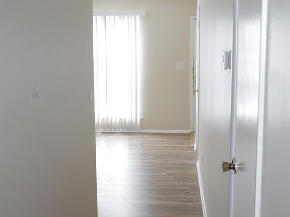 3rd image of 1810 Joanna Ave