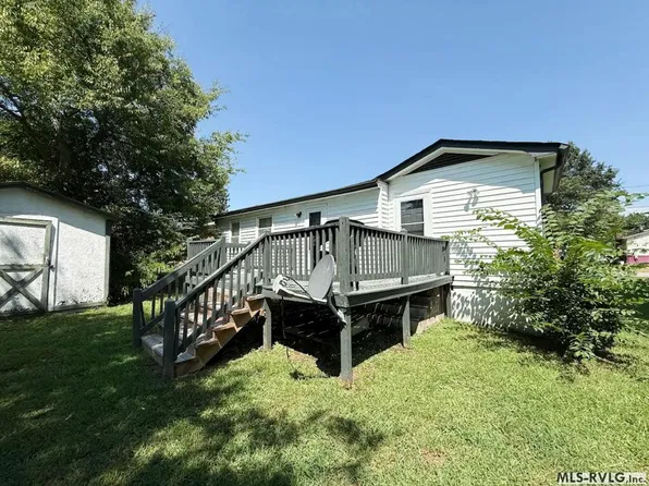 204 Ruffin St, Emporia, VA 23847