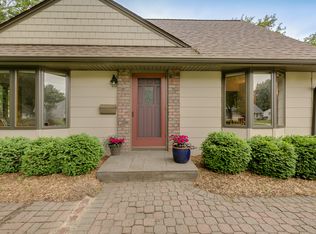 8312 Russell Ave S, Bloomington, MN 55431