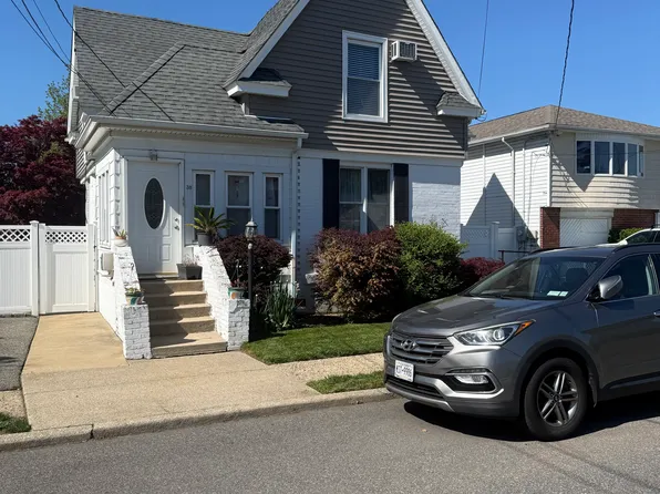 (undisclosed Address), Bethpage, NY 11714