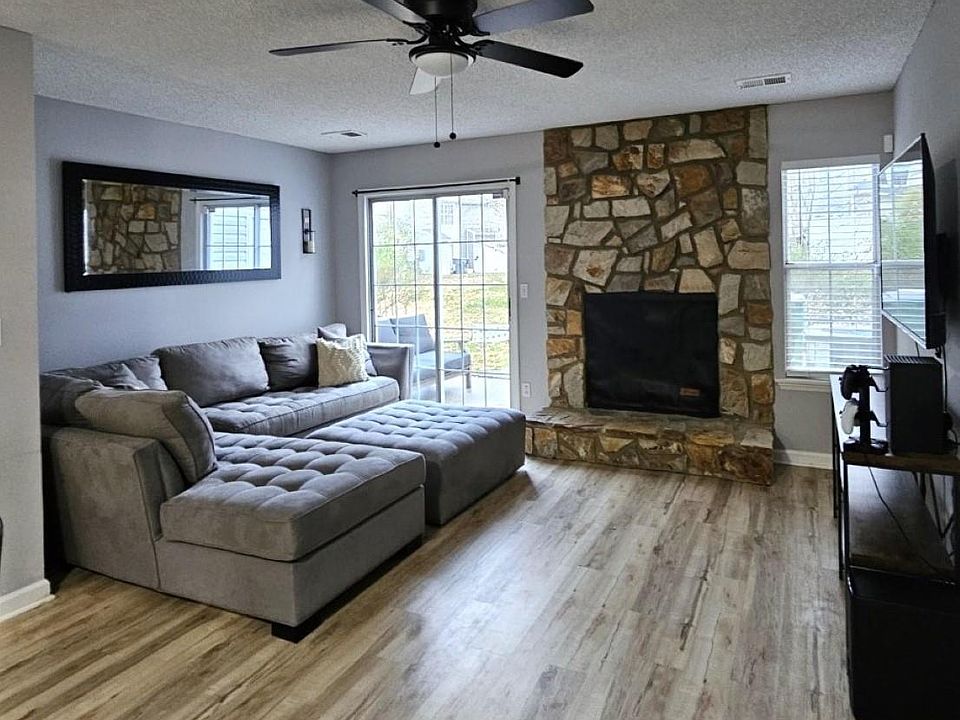 1st image of 8291 Golf Ridge Dr