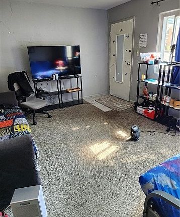 2nd image of 199 Dalepark Dr APT 4