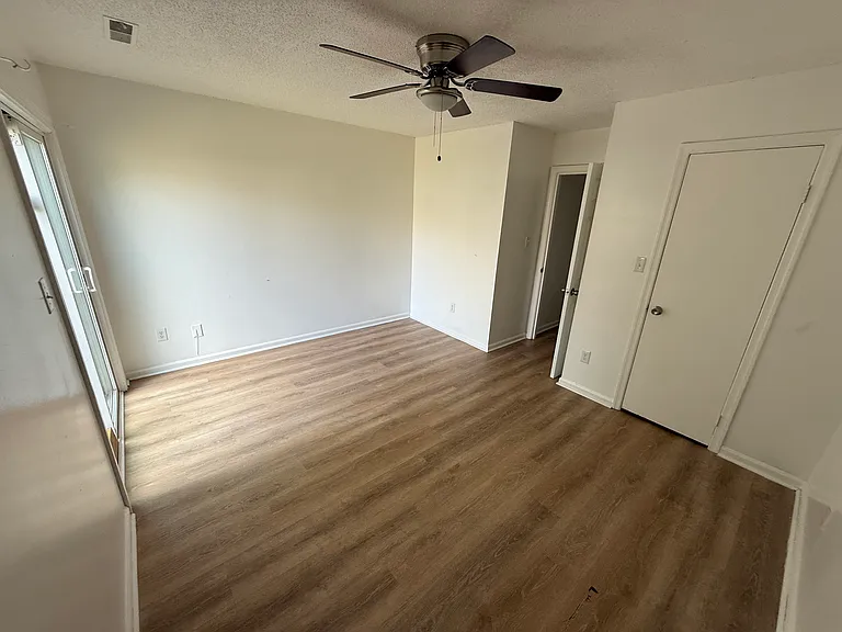 3916 Buchanan Dr — Photo 18
