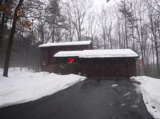 215 Garner Rd, Averill Park, NY 12018