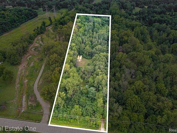 2nd image of 42575 Judd Rd