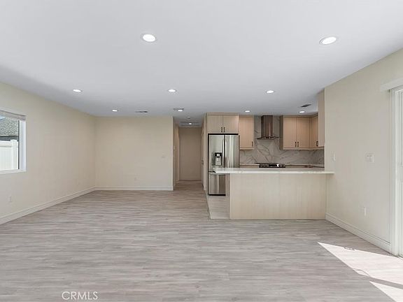 2nd image of 3056 N Frederic St