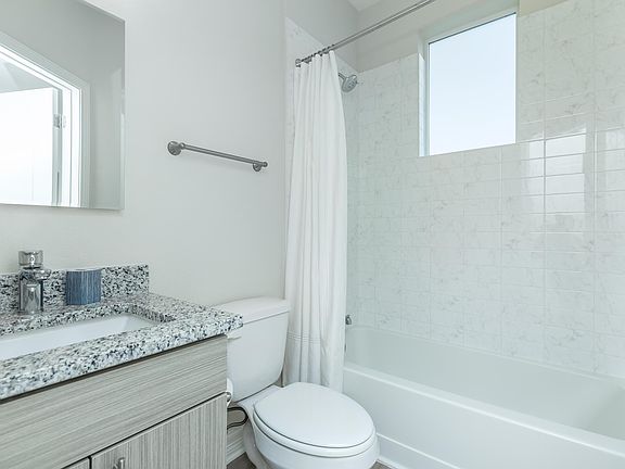 5th image of 1204 W Whitestone Blvd