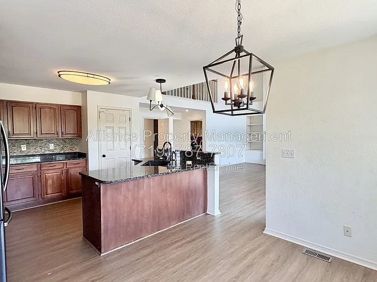 1755 Smoke Ridge Dr — Photo 6