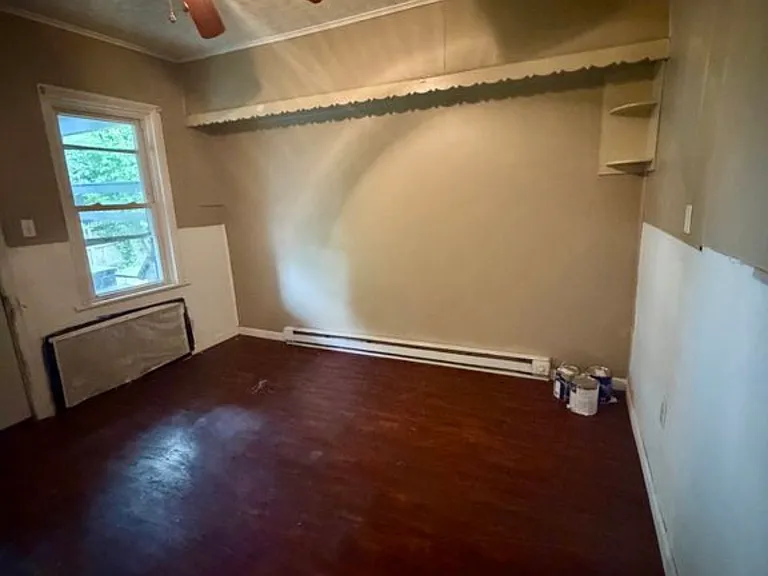 933 W Market St #1 — Photo 5
