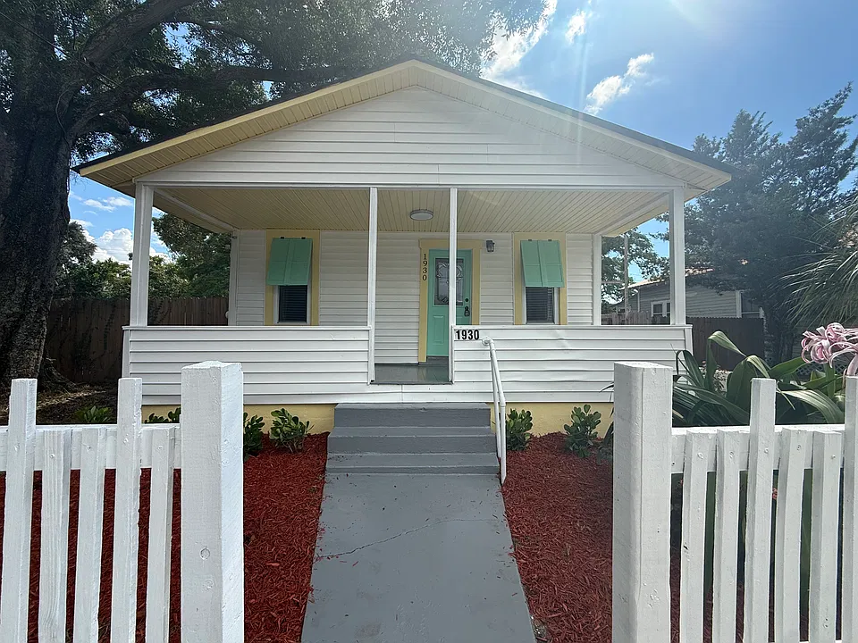 1930 W Nassau St