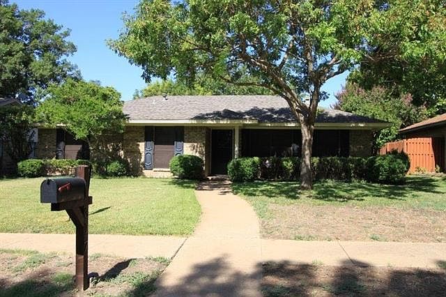 1st image of 317 Gwendola Dr