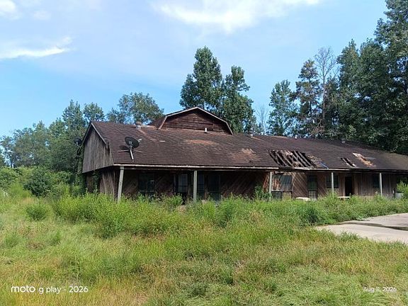 2nd image of 15891 Fm 1485 Rd