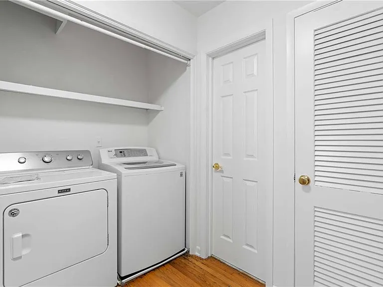 274 Land O Lakes Ct NE — Photo 29