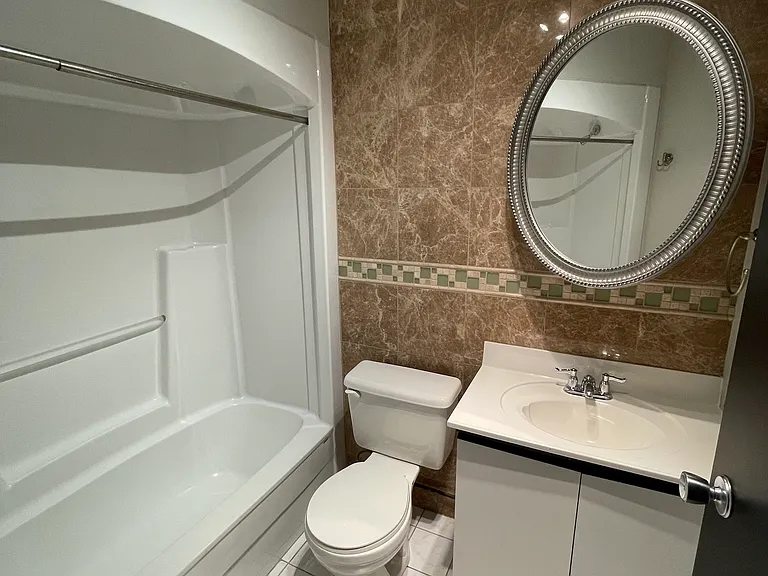 7 Florence St #22 — Photo 8
