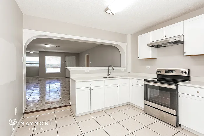 6308 Merrill Rd — Photo 9