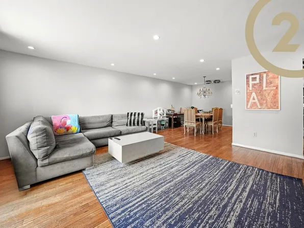 1489 East 10th Street image 12 of 22