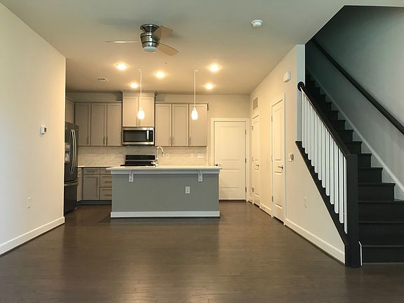 2nd image of 13313 Launders St