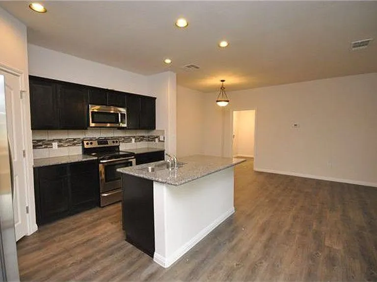 Muirfield Townhomes — Photo 11
