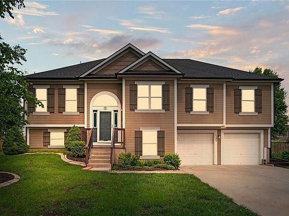 2nd image of 1523 Honeysuckle Dr