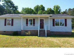 721 Lawndale Cir, Fort Lawn, SC 29714