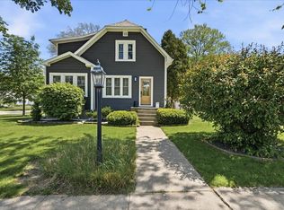 1208 Franklin St, Valparaiso, IN 46383