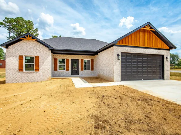 236 Gary St, Clinton, AR 72031