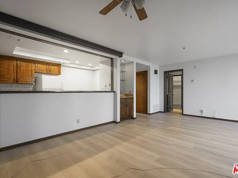 880 W 1st St #306 — Photo 13