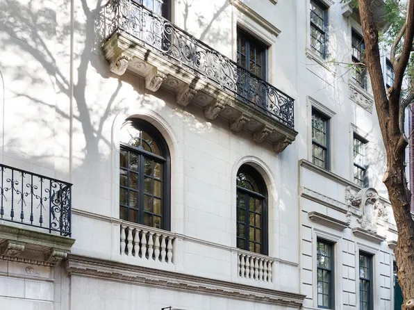 11 East 74th Street image 1 of 10