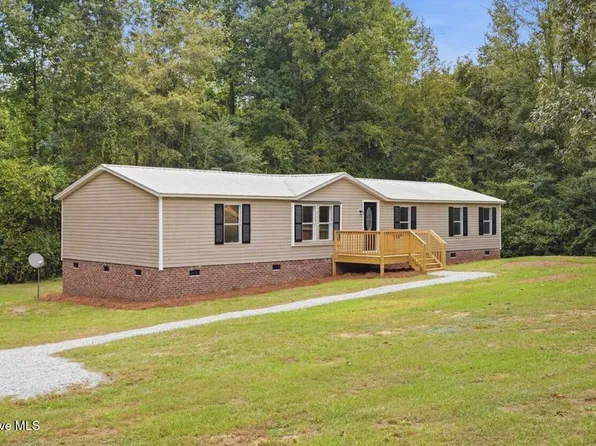 116 Avon Lane, Newton Grove, NC 28366