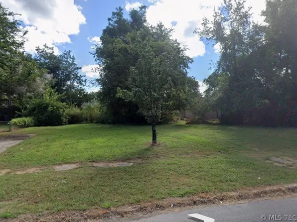 1149 Cherry St, Muskogee, OK 74403
