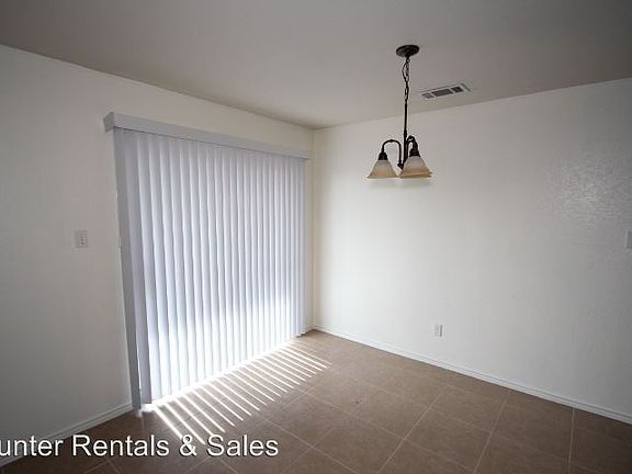 3rd image of 2320 Wildewood Dr Unit A