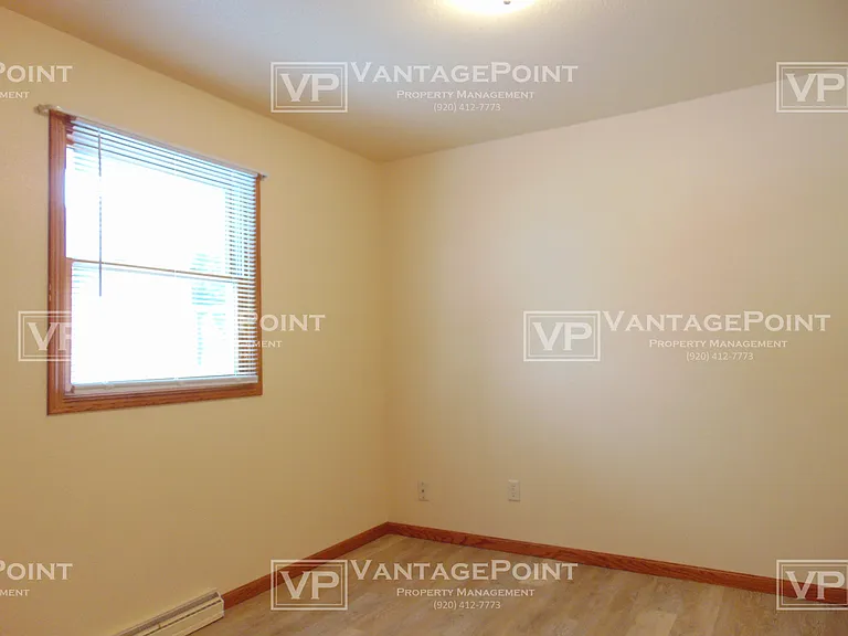 1065 Debra St — Photo 14