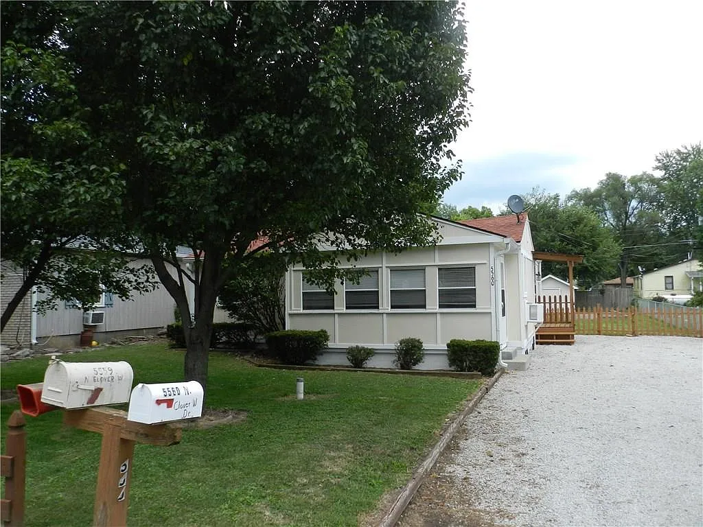 5560 N Clover West Dr photo 1