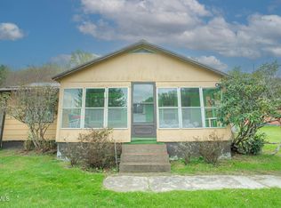 427 Cove Creek Rd, Roan Mountain, TN 37687