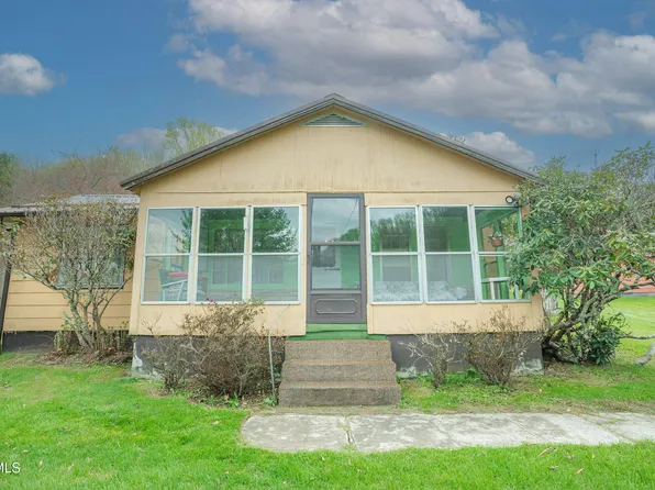 427 Cove Creek Rd, Roan Mountain, TN 37687