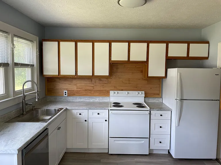 105 Holly Tree Cir — Photo 6