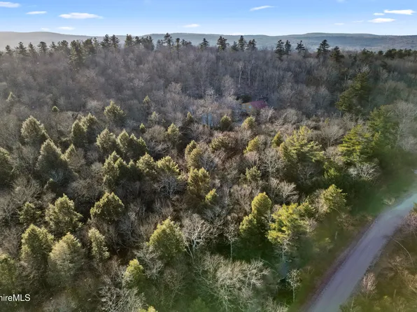 0 Jacobs Hollow Rd, Becket, MA 01223