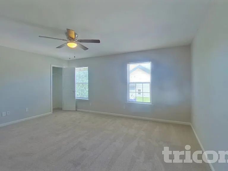 248 Eagle Pointe Dr — Photo 9