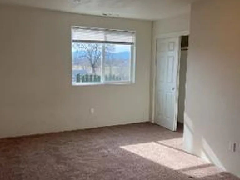 4475 Hamrick Rd — Photo 24