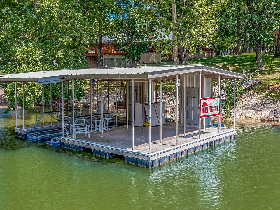 1st image of 2933 Twin Cove Ln