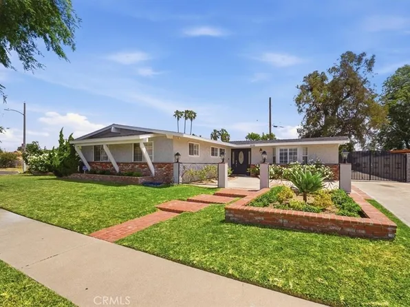 2040 N Kalsman Ave, Compton, CA 90222
