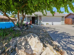 1070 E Putnam Ave, Porterville, CA 93257