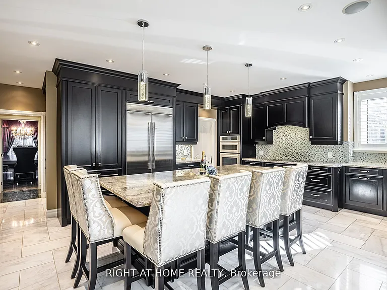 38 Sugarbush Ct — Photo 17